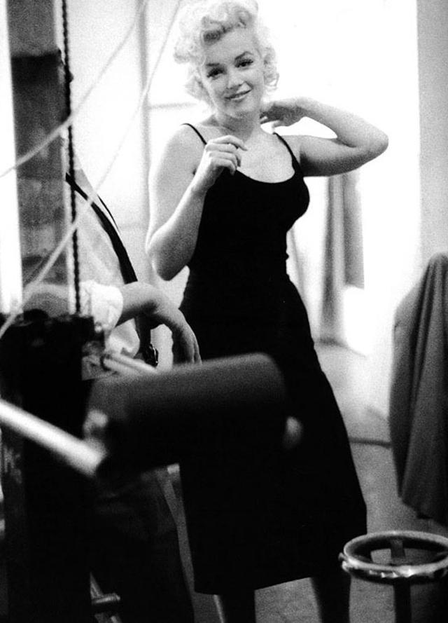Marily-Monroe-ile-New Yorkta-4-Gun-9