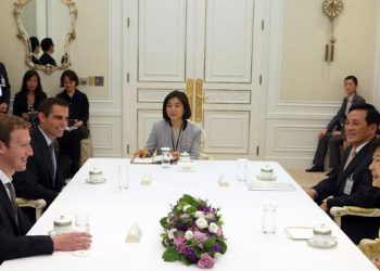 Facebook'un Akıllı Telefon Atağı