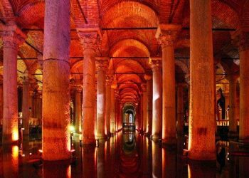 Tarihi Yerler: Yerebatan Sarnıcı