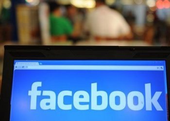 Facebook LinkedIn'e Rakip Oluyor