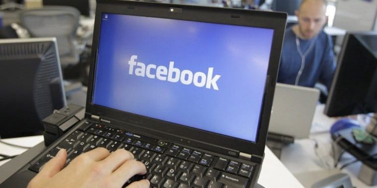 Facebook'ta Arama Geçmişinizi Silmenin Yolu
