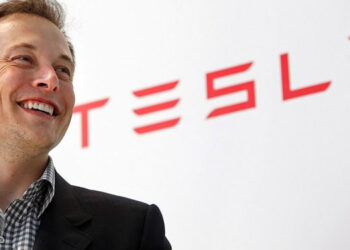 Elon Musk: Görünüşe göre Jeff Bezos, SpaceX'e dava açmak için emekli oldu!